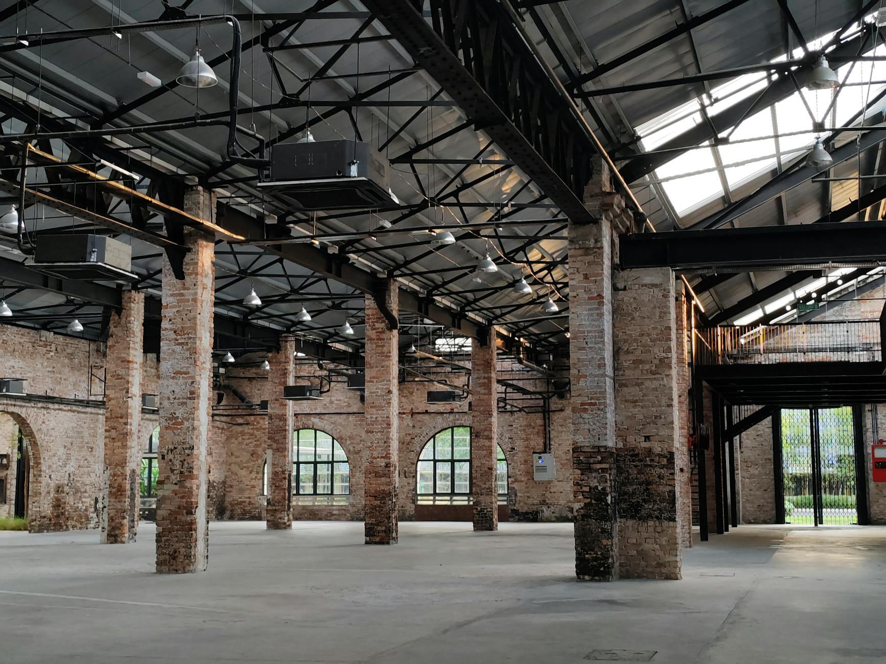 Vijay Sales Corporation Warehouse